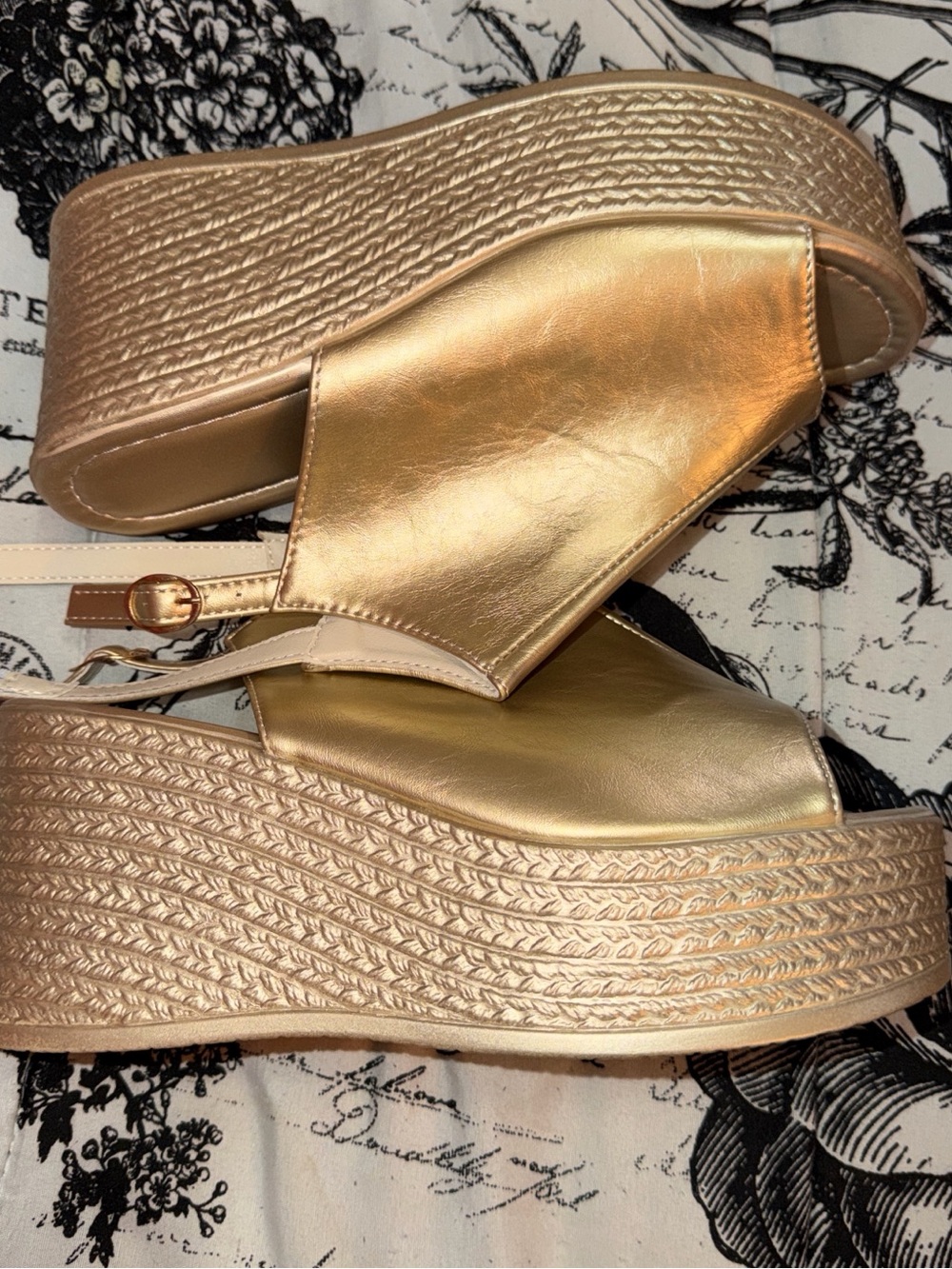 SHEIN Metallic Gold Platform Wedge Sandals